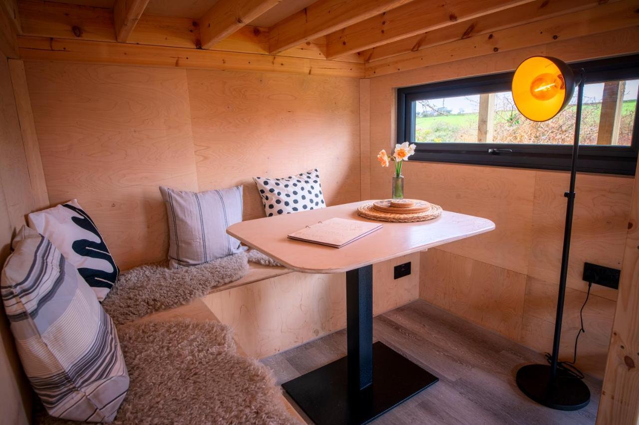 Luxury Glamping Cabin With Outdoor Bath On Cornish Flower Farm Truro Eksteriør bilde