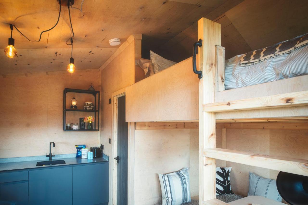 Luxury Glamping Cabin With Outdoor Bath On Cornish Flower Farm Truro Eksteriør bilde
