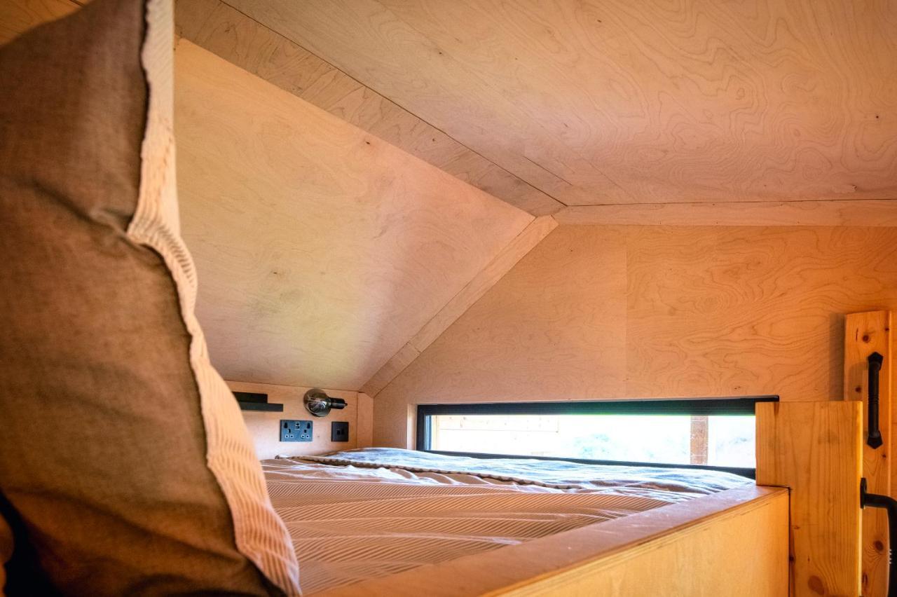 Luxury Glamping Cabin With Outdoor Bath On Cornish Flower Farm Truro Eksteriør bilde