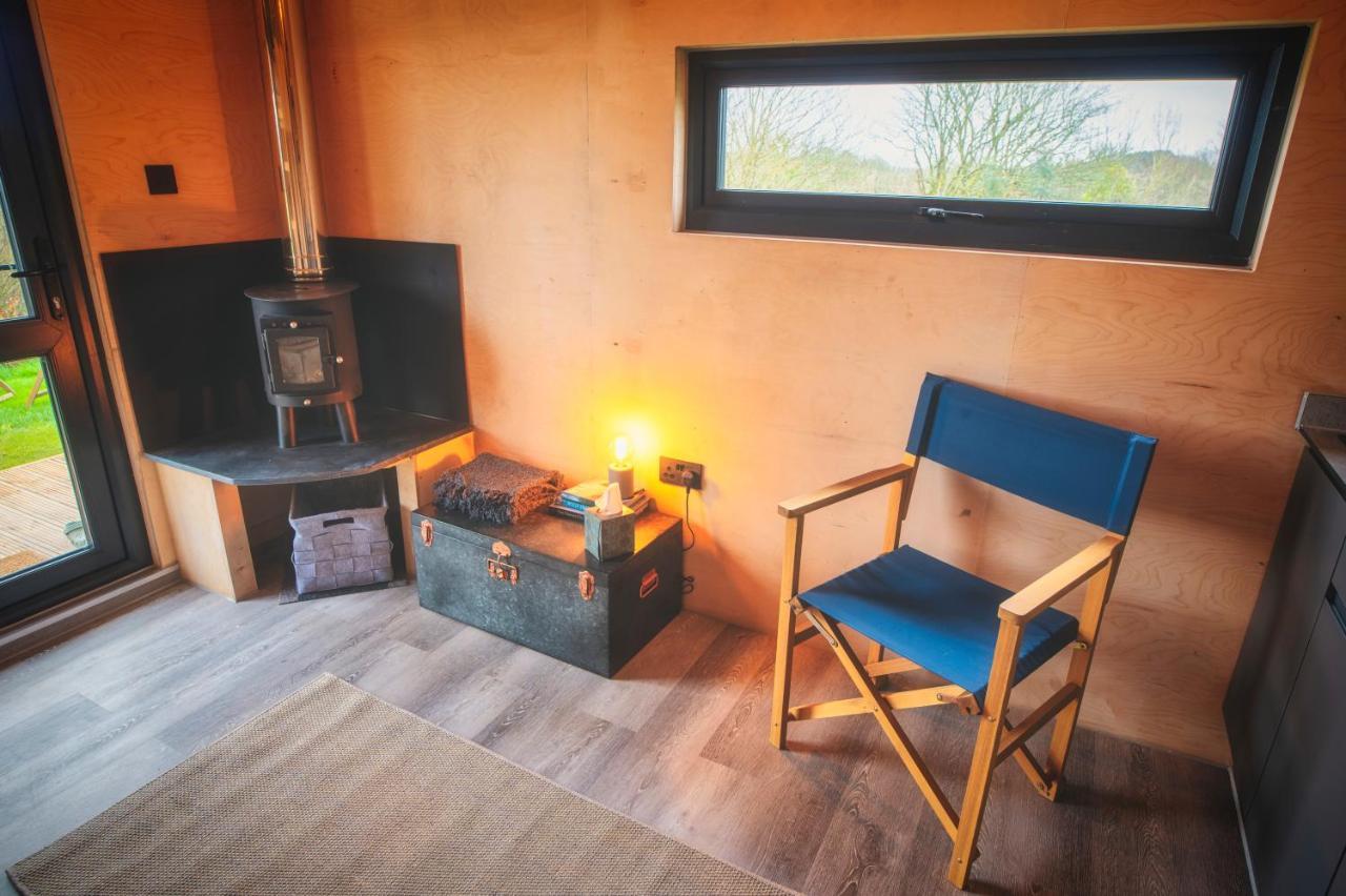 Luxury Glamping Cabin With Outdoor Bath On Cornish Flower Farm Truro Eksteriør bilde