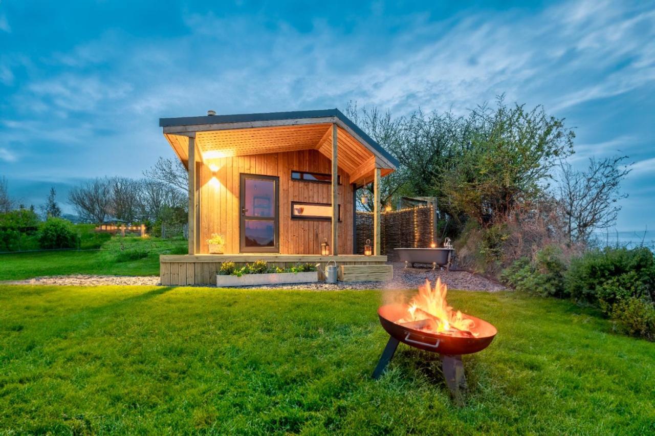 Luxury Glamping Cabin With Outdoor Bath On Cornish Flower Farm Truro Eksteriør bilde
