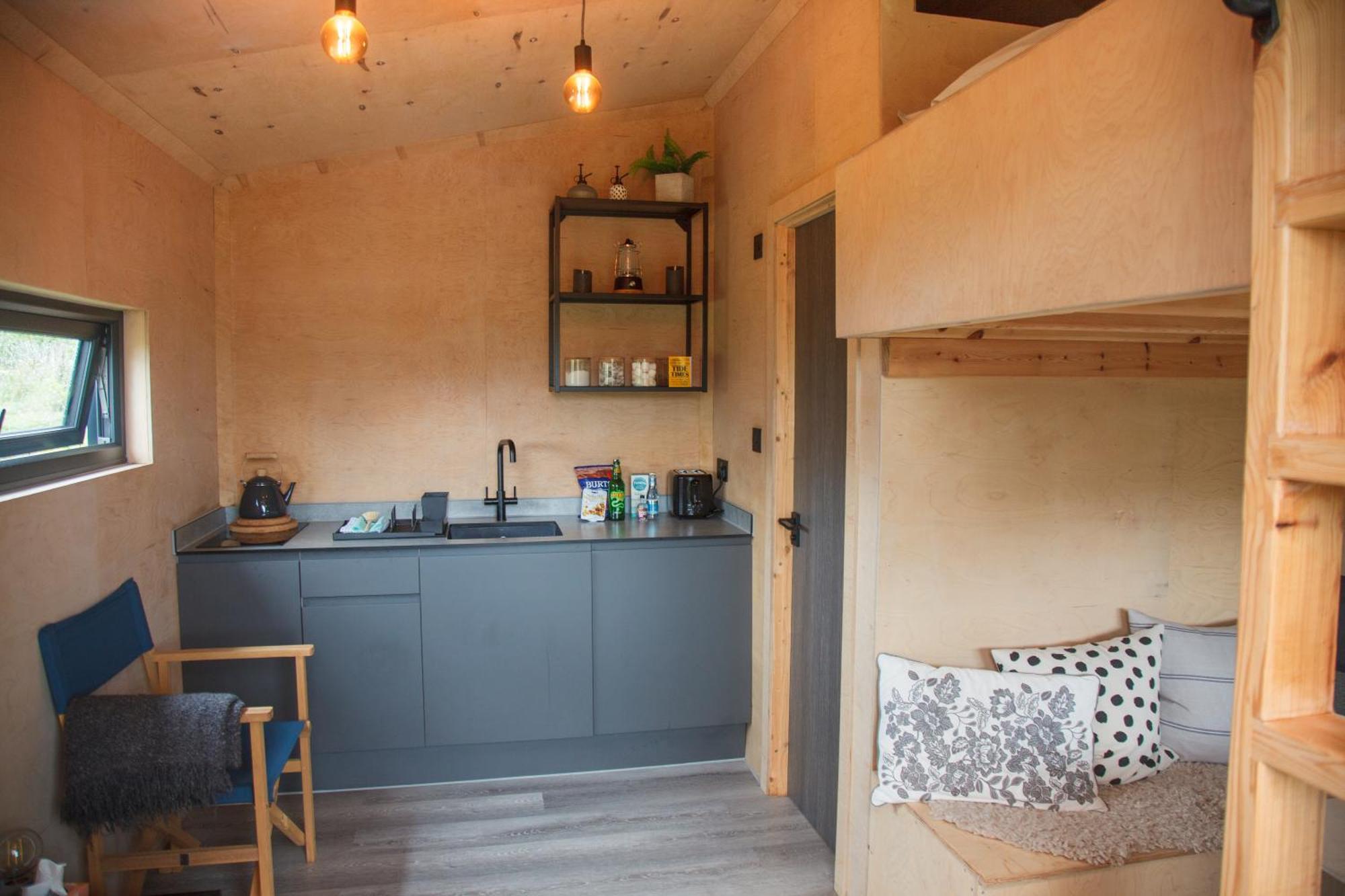 Luxury Glamping Cabin With Outdoor Bath On Cornish Flower Farm Truro Eksteriør bilde