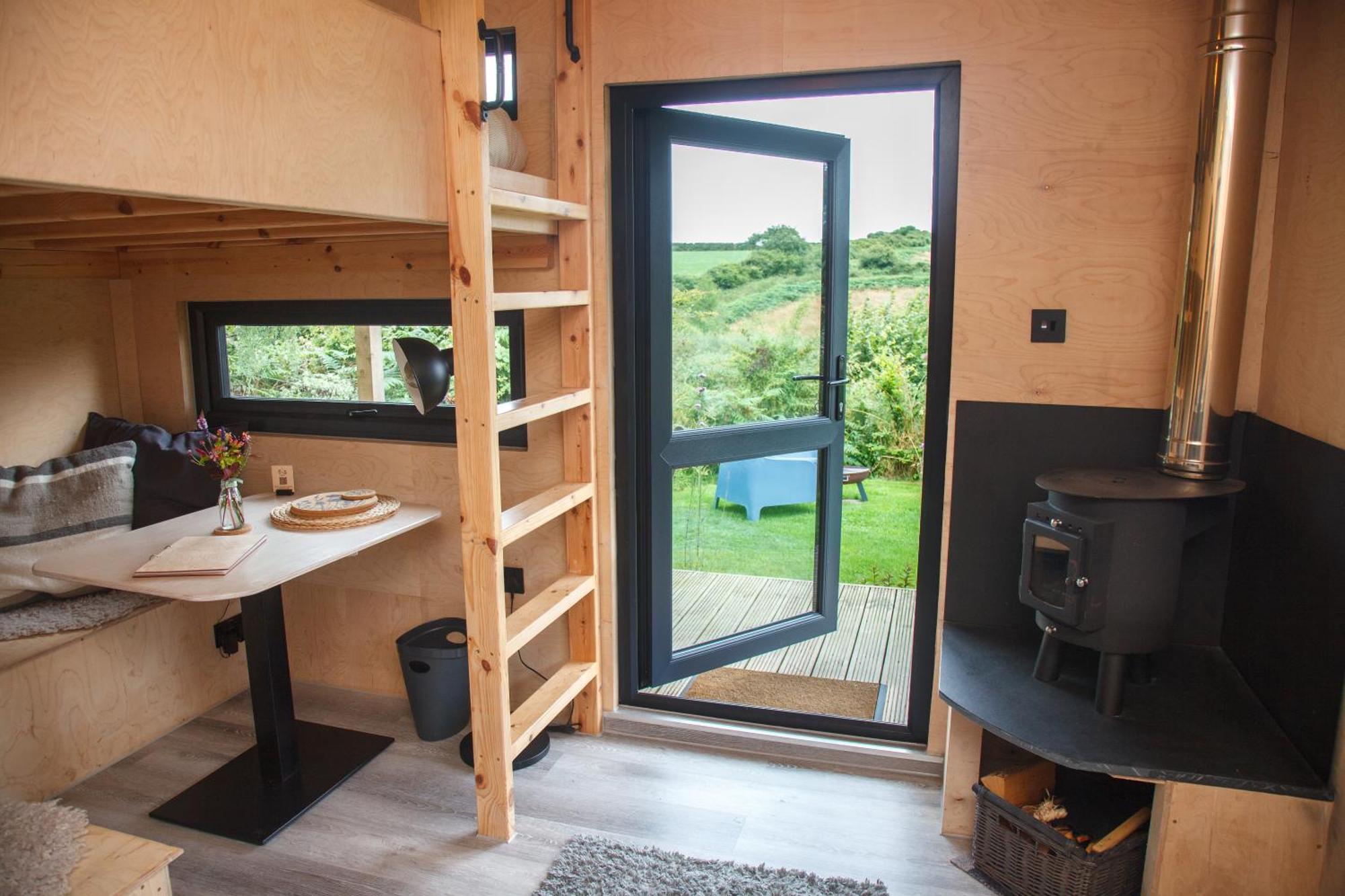 Luxury Glamping Cabin With Outdoor Bath On Cornish Flower Farm Truro Eksteriør bilde